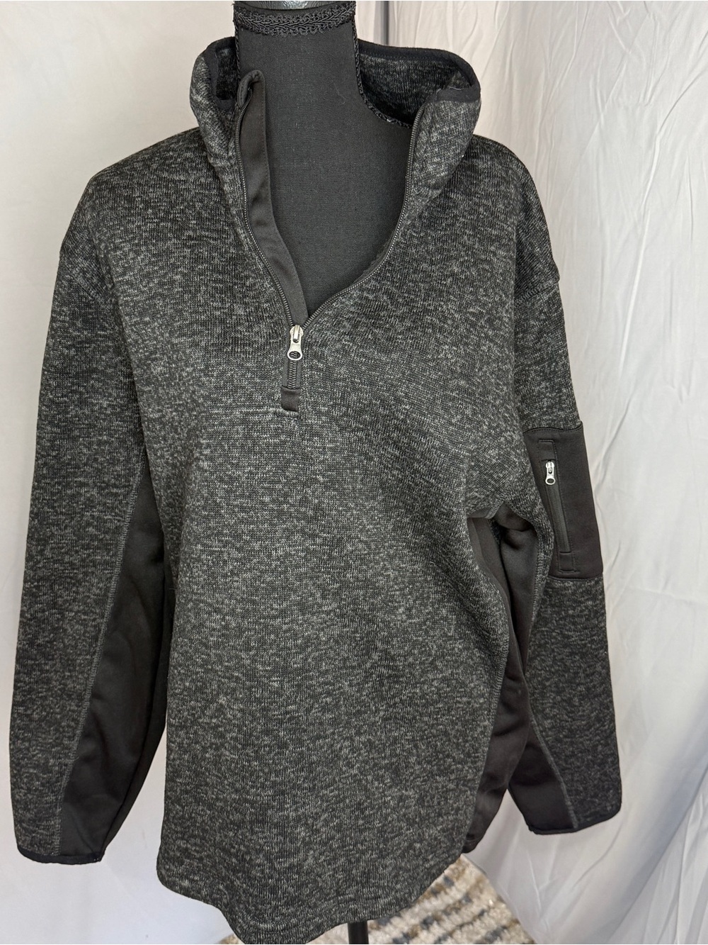 Beverly Hills Polo Club Men's Charcoal Gray Zip-Up Sweater